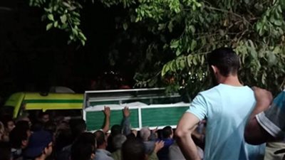 جنازة شعبية لتشييع جثامين 