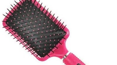 بالفيديو.. طريقة بسيطة لتعطير شعرك بتكلفة منخفضة