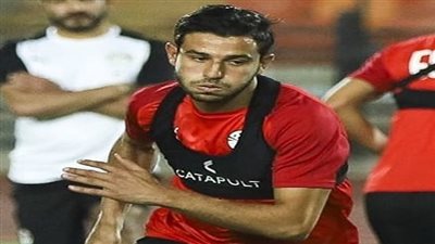 إصابة قوية لنجم الأهلي خلال مشاركته بتدريبات المنتخب