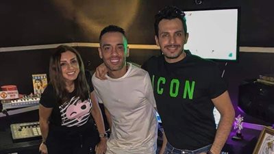 أول ظهور لرامي جمال بعد إصابته بمرض البهاق