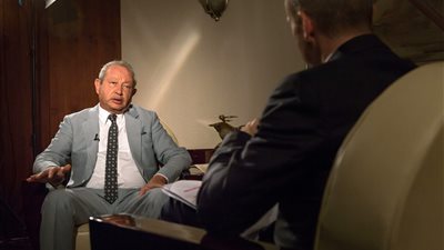 نجيب ساويرس لـ«بلومبرج»: وضعت نصف ثروتي في تجارة الذهب.. أعطي أولوية للاستثمار بمصر عقب نجاح الإصلاح.. السعودية تحتاج للتأكيد على سيادة القانون.. وهذه نصيحتي لـ«ترامب» قبل لقاء زعي