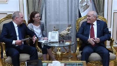 تفاصيل لقاء العصار مع نائب وزير التجارة والصناعة الروسي