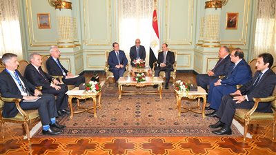 قمة مصرية قبرصية بالإسكندرية.. الرئيسان يؤكدان تطوير مجالات جديدة لتعزيز التبادل التجاري.. يبحثان جهود مكافحة الإرهاب بالمنطقة.. ويناقشان سبل إحياء السلام بين الجانبين الفلسطيني والإسرائيلي