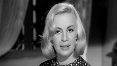 هند رستم: طلقت السينما بالثلاثة