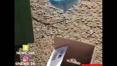 بالفيديو.. العثور على طفل حديث الولادة بجانب القمامة في السعودية