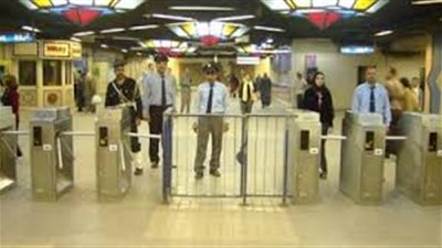 «المترو»: تركيب 17 بوابة حديثة للتذاكر بمحطة جمال عبد الناصر