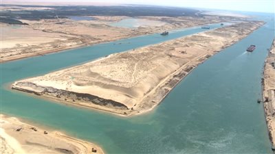 «CBC»: بروفة لعرض عسكري في قلب القناة الجديدة يوم افتتاحها