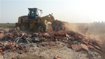 الوادى الجديد تسترد 31 فدانا بأول أيام موجة الإزالات