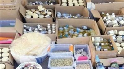 ضبط ٤ آلاف و٥٧١ عبوة زيت وكريم مجهولة المصدر بالغردقة