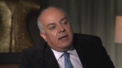 عمرو دراج يهاجم أبو مازن بعد فضح خطة مرسي لتصفية القضية الفلسطينية