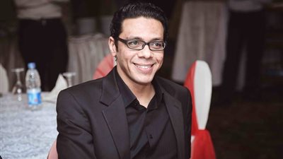 حمزة العيلي يسافر لمسقط رأسه بالمنيا بعد نجاح «ابن حلال»