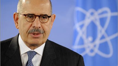 هرج ومرج بالمحكمة على هامش براءة البرادعي.. اشتباكات بالأيدي والألفاظ أثناء النطق بالحكم.. محام يتهم حاجب بطلب رشوة.. جلسة تنهي الخلاف بعد تعرض المحامي للضرب