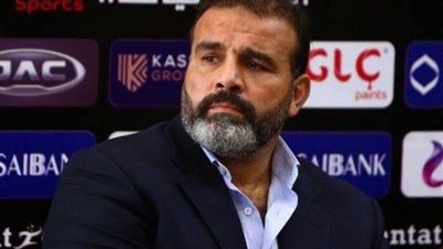 أحمد عبد الله يحضر تدريبات المنتخب لمؤازرتهم قبل مواجهة الكاميرون