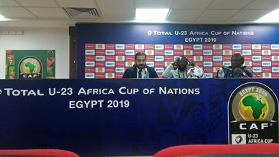 مدرب نيجيريا يتحدث عن الفوز على زامبيا وحظوظ فريقه في التأهل (صور)