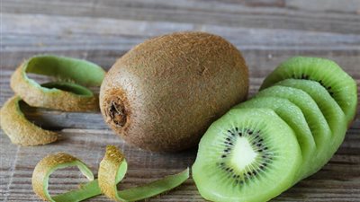 «الكيوي» ترياق «الحوامل»