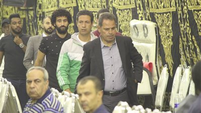 عزاء علاء على | عبد الشافي وباسم مرسي يشاركان في عزاء علاء على (فيديو)