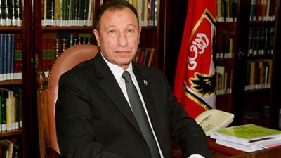 الخطيب يبدأ ممارسة عمله في الأهلي بعد العودة من الإمارات