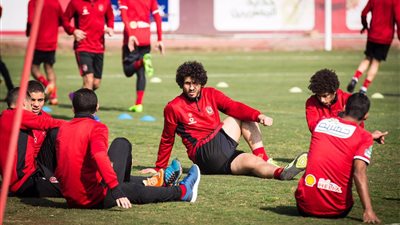 40 دقيقة تدريبات بدنية للاعبي الأهلي بالمران الصباحي