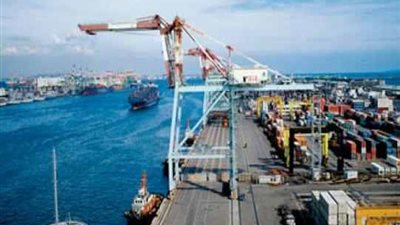 وصول 63 ألف طن قمح إلى ميناء سفاجا