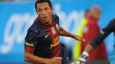 أدريانو يغيب عن البرسا لمدة 6 أسابيع