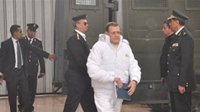 عدلي فايد بـ