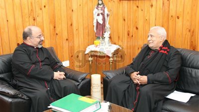 بطريرك الأقباط الكاثوليك يستقبل مطران اللاتين بمصر