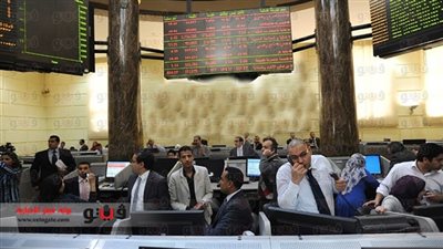 تباين أداء مؤشرات البورصة في مستهل التعاملات