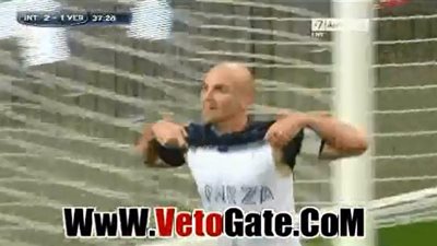 بالفيديو.. إنتر ميلان يتقدم بالهدف الثالث على فيرونا