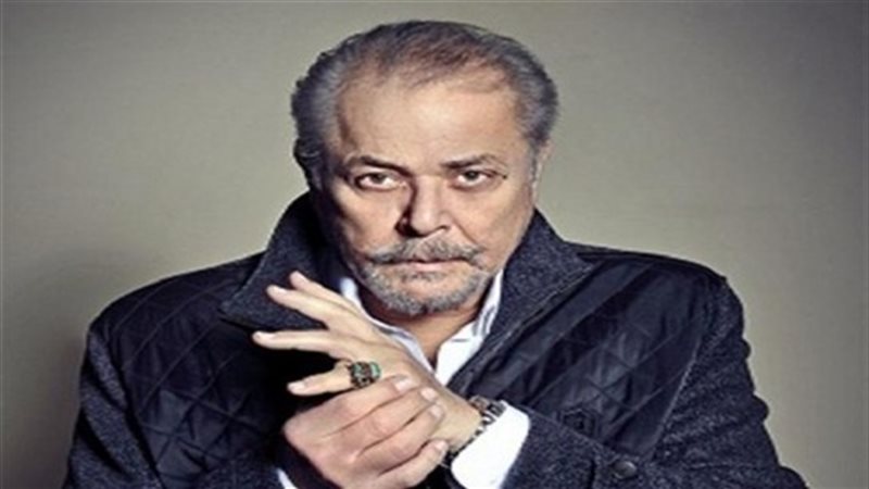 الفنان الكبير محمود
