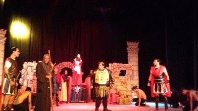 «أنتيجون» و«نساء شكسبير» ضمن عروض «المسرح للجمهور» ببورسعيد