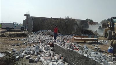 استرداد 26 فدانا من أراضي أملاك الدولة بقنا (صور)