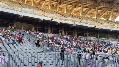 جمهور الزمالك يشجع لاعبيه رغم تقدم الإنتاج الحربي