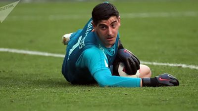 حارس ريـال مدريد: لا أهتم بالهجوم الإعلامي.. وأنا من أفضل حراس العالم