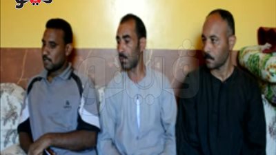 بالفيديو.. عائد من ليبيا بقنا: جماعات مسلحة تستهدف المصريين