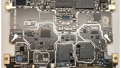 تسريب صور حية لهاتف موتورولا الأول القابل للطي قبيل الكشف عنه