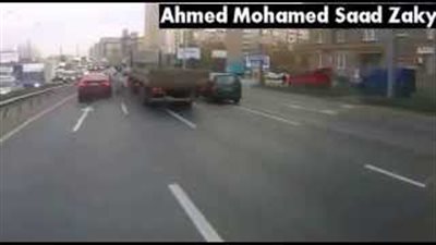 بالفيديو.. حادث تصادم مروع لقائد دراجة نارية