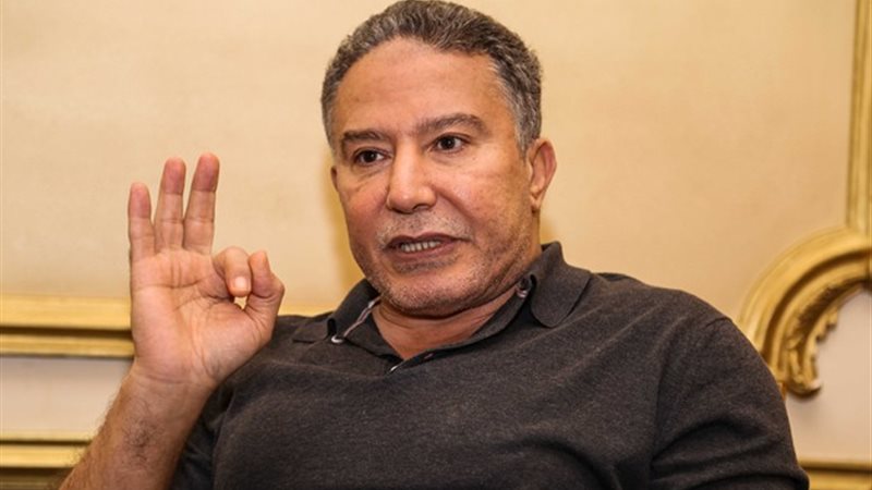 أكمل قرطام