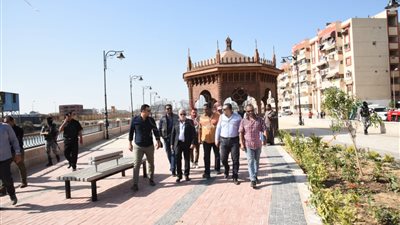 محافظ بورسعيد: انتهاء ٩٠% من أعمال إنشاء الكورنيش الجديد (صور)