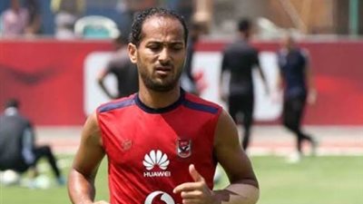 وليد سليمان يشارك في تدريبات الأهلي الجماعية