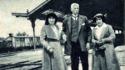 سعد زغلول يتعلم الإنجليزية في سن الستين