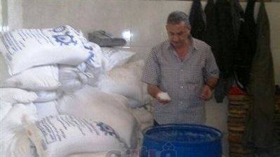 مصادرة 3 أطنان ملح طعام و191 كيلو منتجات ألبان بالشرقية (صور)