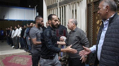 وليد سليمان وحسام عاشور وأحمد الشيخ في عزاء علاء علي (فيديو)