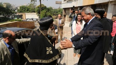 بالصور.. البابا تواضروس يصل مقر وزارة الرياضة