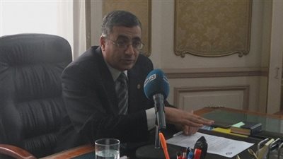 تفاصيل القرارات الجديدة لتحسين أجور العاملين بهيئة التأمين الصحي.. تطبيق الزيادات المقررة بأثر رجعي.. رفع الميزانية إلى 9 مليارات جنيه.. واعتماد معيار الكفاءة في زيادة الرواتب