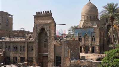 الآثار تبدأ برنامج توثيق تكية وقبة إبراهيم الكَلشني (صور)