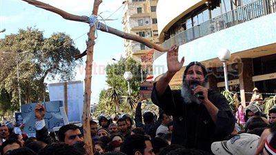 مركز حقوقي يتهم محافظ الأقصر بــ