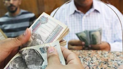 خفض الفائدة.. كله فوائد.. توقعات برواج كبير في حركة العقارات.. وانتعاش معدلات الاستثمار ومطالب بالنزول إلى 9%.. قيمة الجنيه ومواجهة التضخم أهم الأسباب.. وشهادة بنجاح الاقتصاد المصري