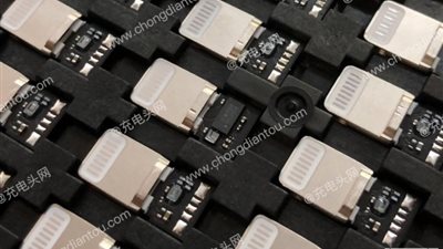 تقرير: آي فون 2018 سيأتي مع شاحن سريع 18W