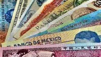 الدولار يرتفع واليورو ينخفض في سوق العملة