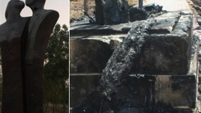 «ثورة القبلات» تجتاح العراق بعد إحراق «تمثال الحب»